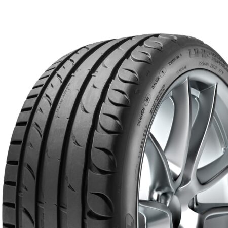 215/55 R18 99Y U.HIGH PERFORMANCE RIKEN
