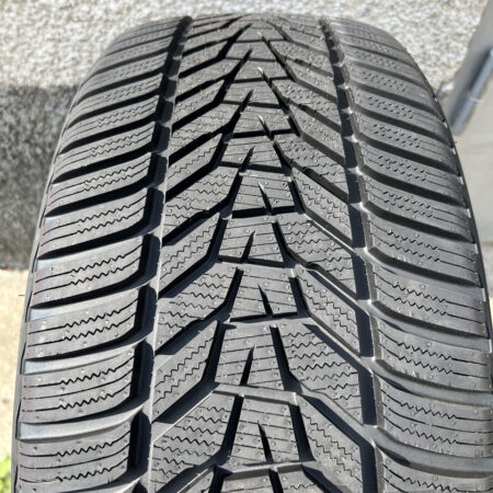 245/40 R20 99W ICEPT EVO-3 HANKOOK