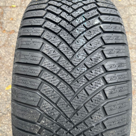 285/45 R21 113V BLUEARTH WINTER V906 YOKOHAMA